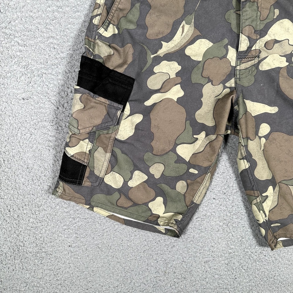 Salty Crew Shorts Mens 31 Green Hybrid Cargo Quick Dry Casual Preppy Fishing - Picture 3 of 15